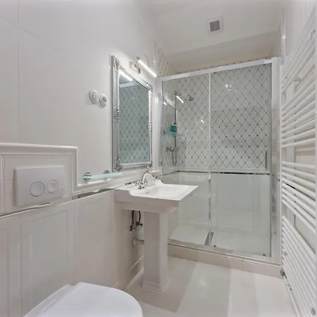 Libosad ホテル 4*