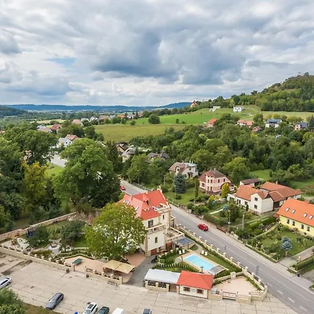 Hotel Pod Zebinem 4* Jičín