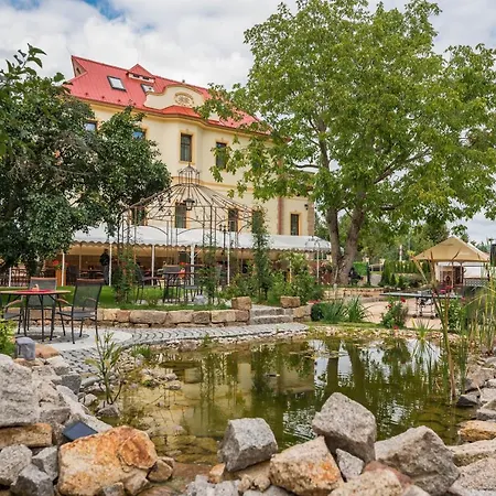 Ξενοδοχείο Hotel Pod Zebinem