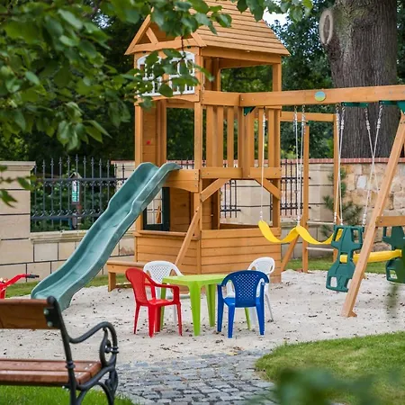 Hotel Pod Zebinem Ξενοδοχείο 4*