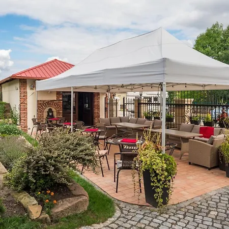 Ξενοδοχείο Hotel Pod Zebinem Jičín
